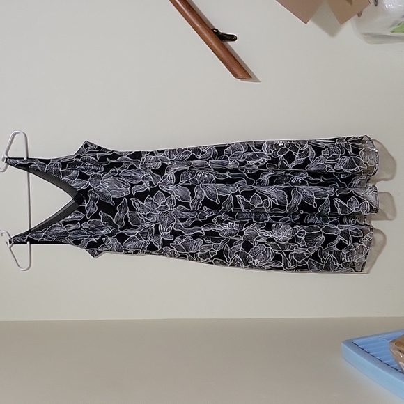 White House Black Market Dresses White House Black Market Black And